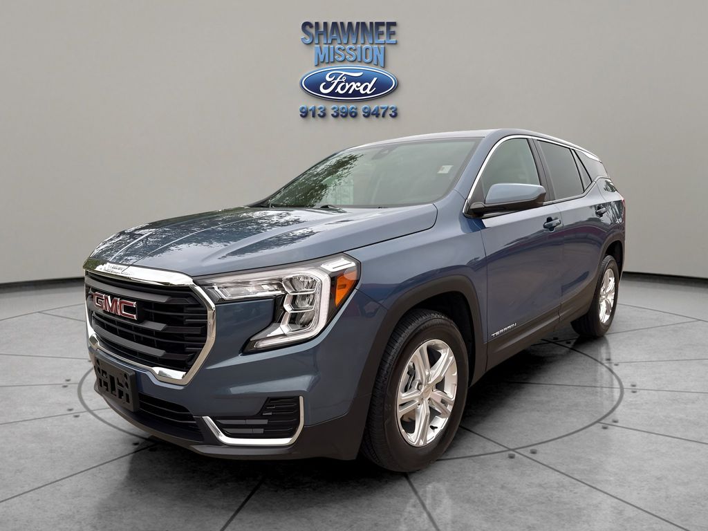 2024 GMC Terrain SLE photo