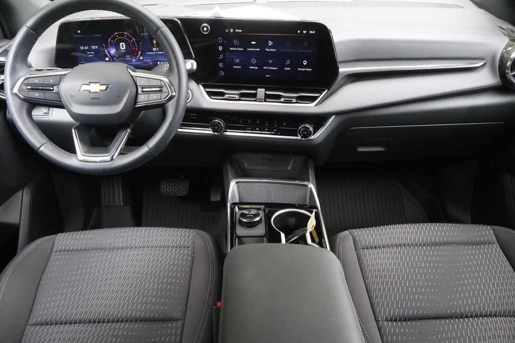 Thumbnail: 2026 Chevrolet Equinox - 15