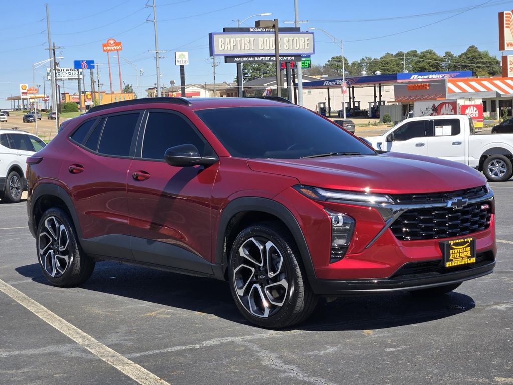 2025 Chevrolet Trax RS with 2RS FWD