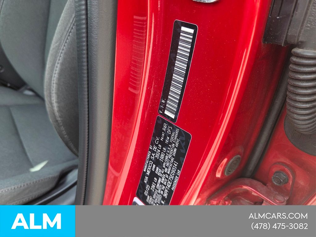 Used 2025 Red Kia LXS image 19