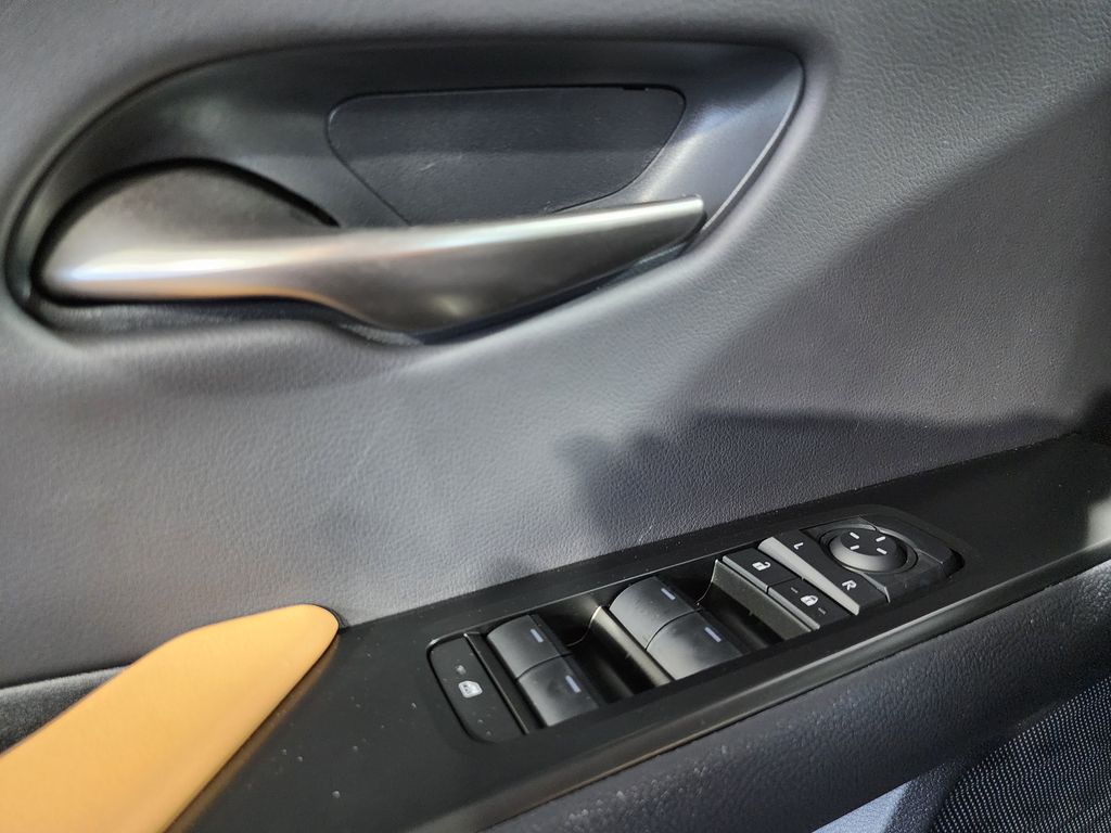 Thumbnail: 2026 Lexus UX - 13