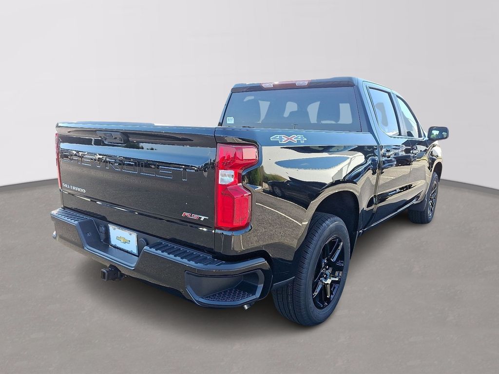 Thumbnail: 2026 Chevrolet Silverado 1500 - 4