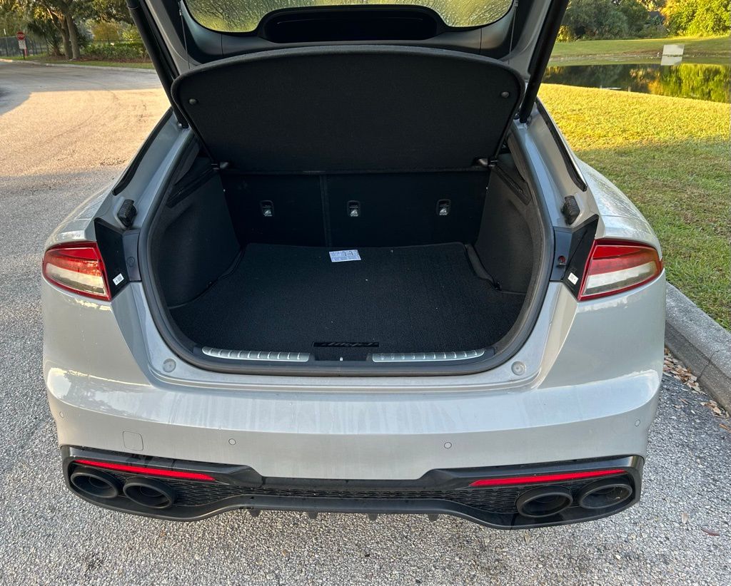 Thumbnail: 2022 Kia Stinger - 10