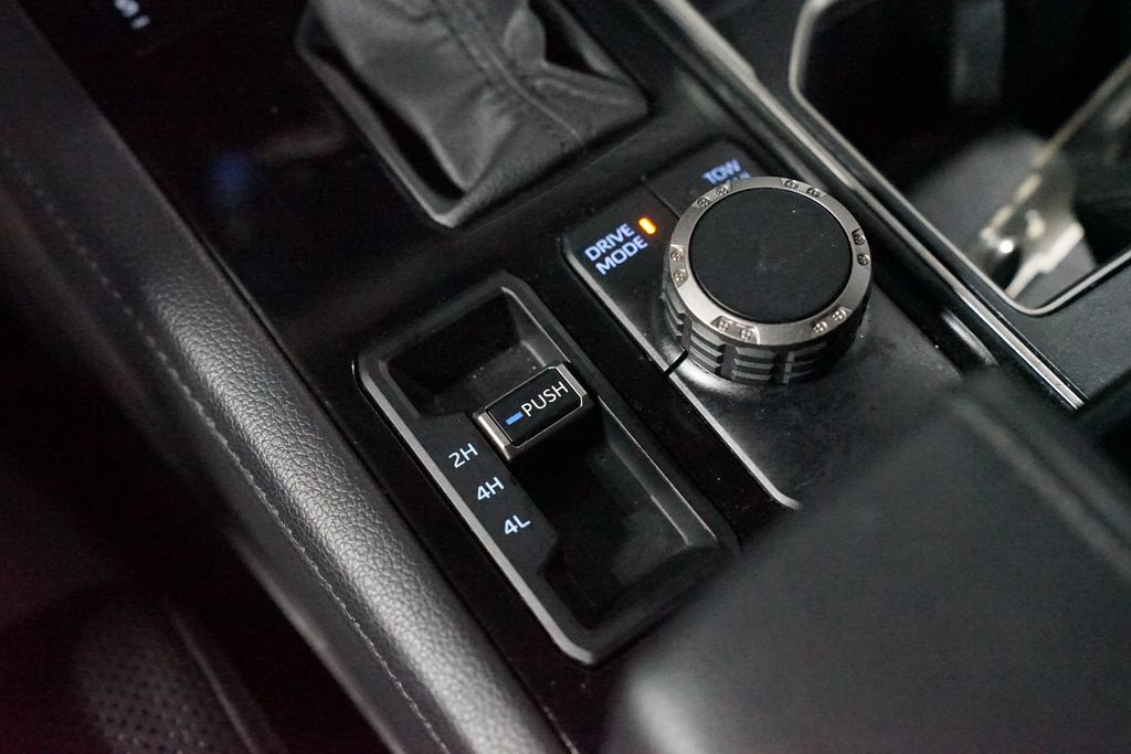 Thumbnail: 2023 Toyota Tundra - 24