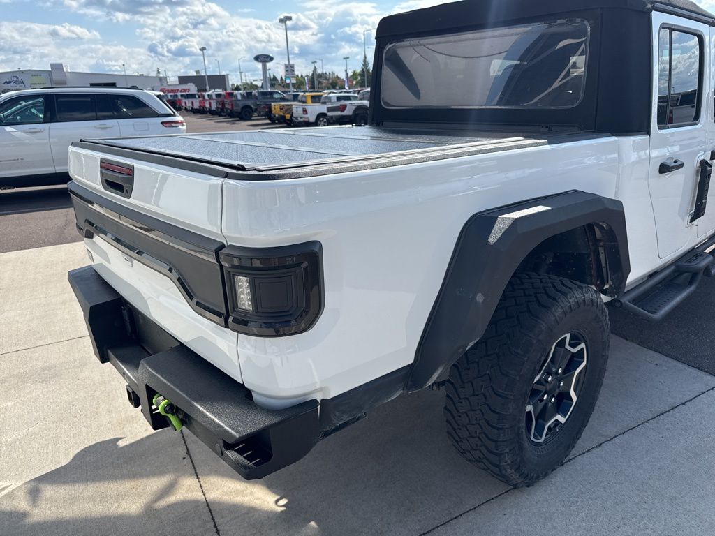 Certified Used 2023 White Jeep Rubicon image 25