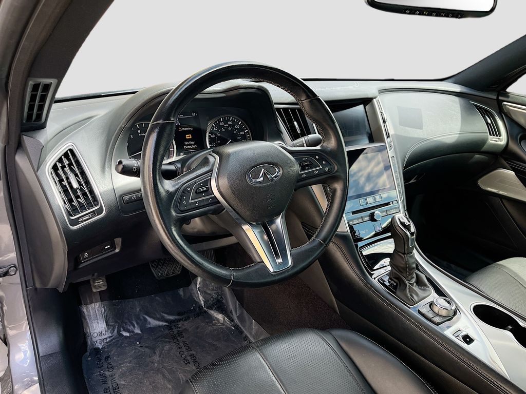 2021 INFINITI Q60 Coupe LUXE - Photo 9