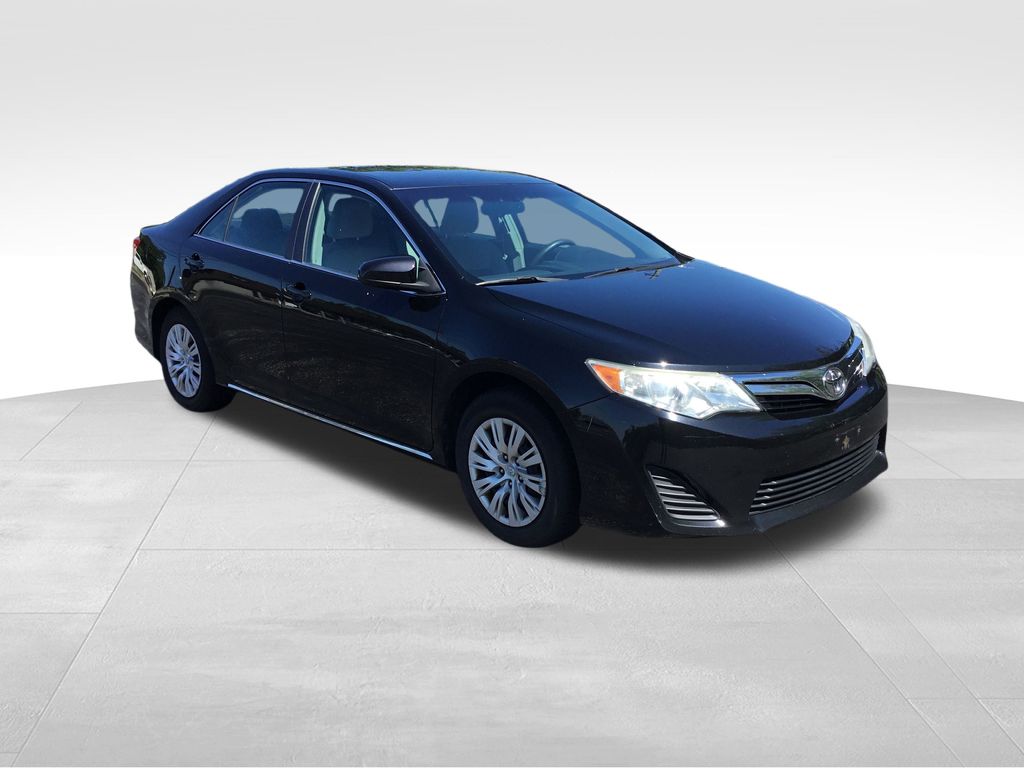 Thumbnail: 2014 Toyota Camry - 7