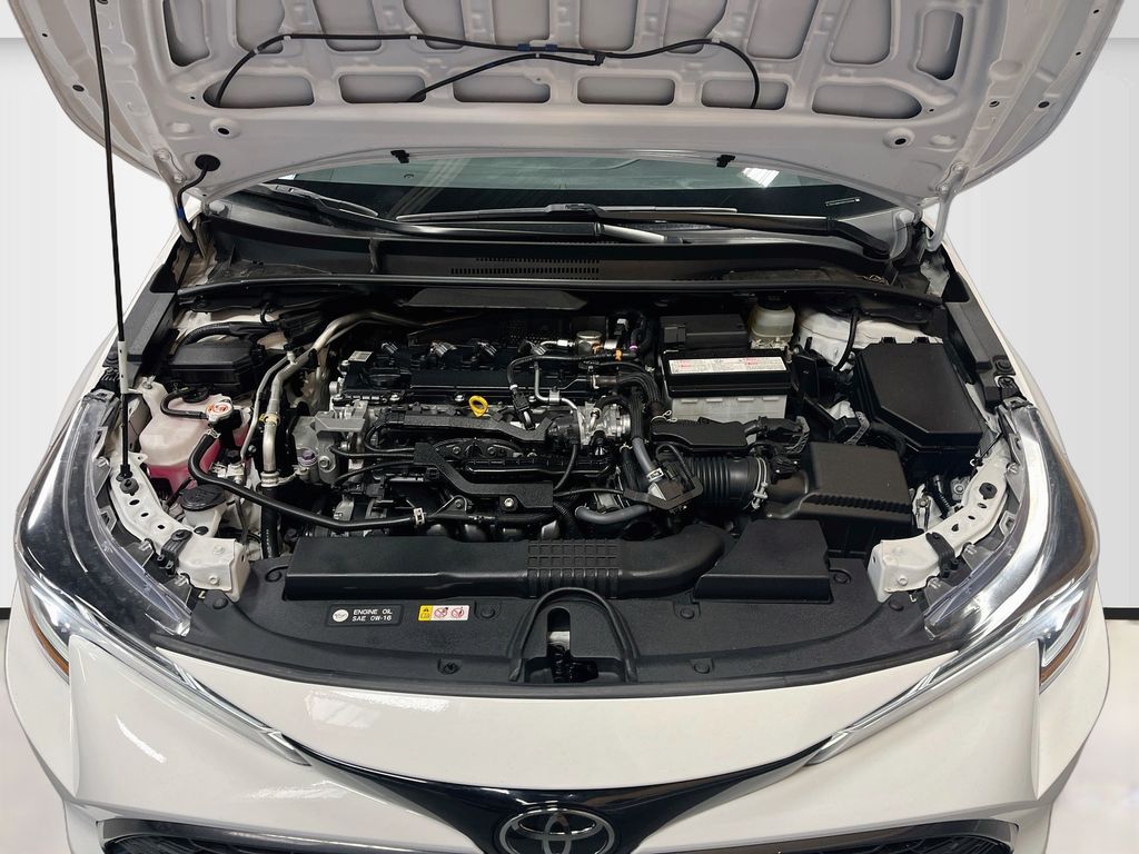 Used 2022 White Toyota SE Nightshade Edition image 28