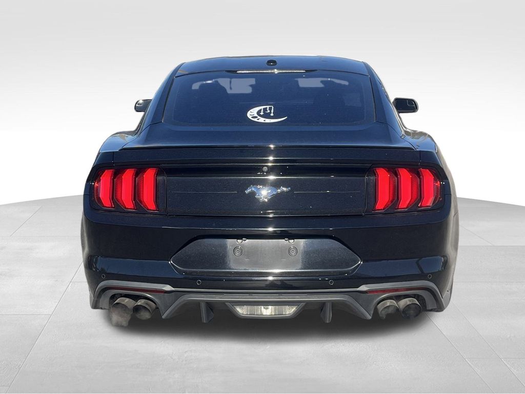 2020 Ford Mustang EcoBoost 4