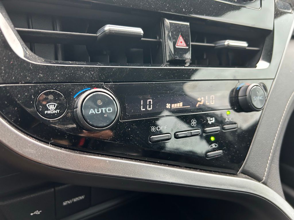 2022 Toyota Camry SE 20