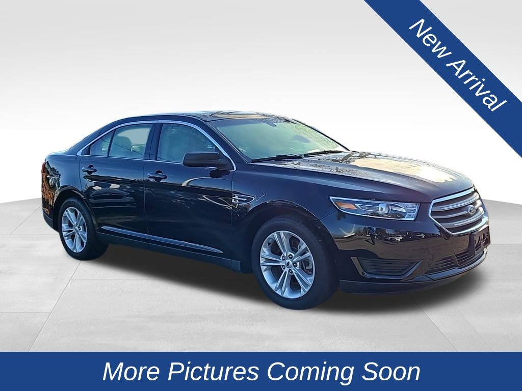 2018 Ford Taurus SE 