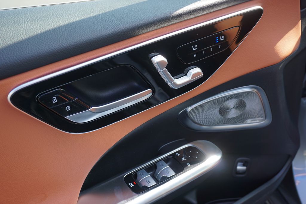 2023 Mercedes-Benz C-Class C 300 19