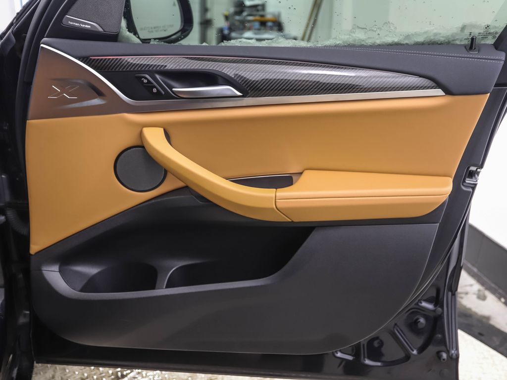 Thumbnail: 2023 BMW X3 - 29