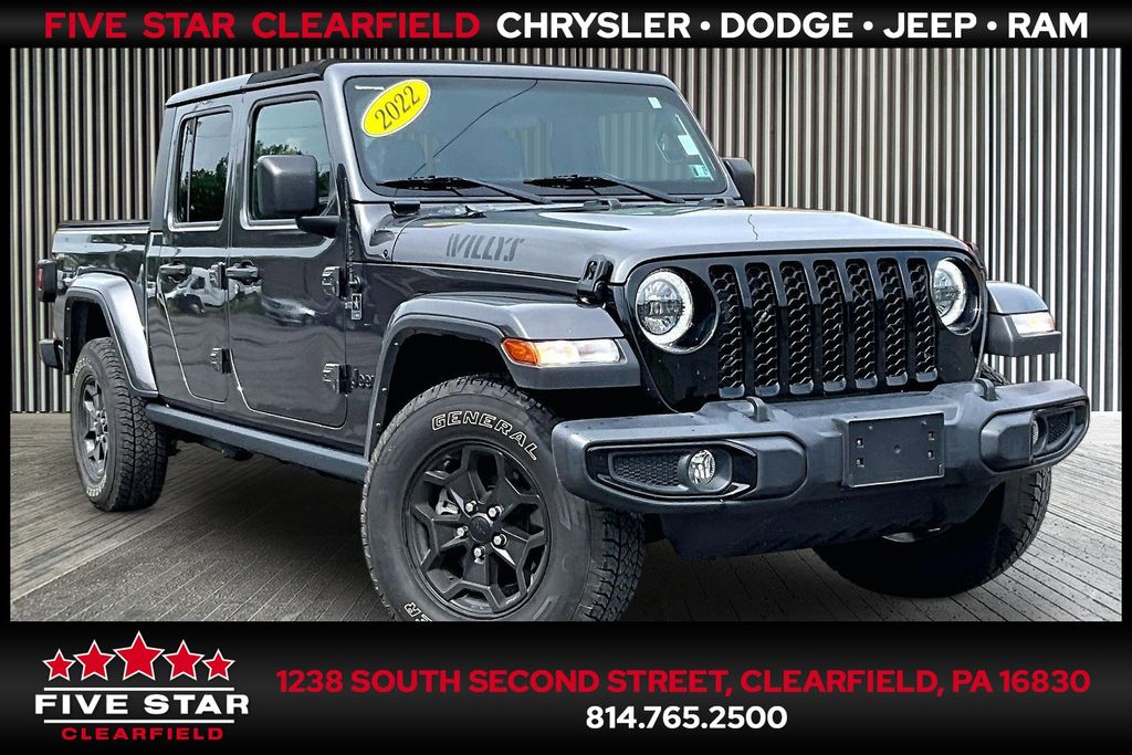  2022 Jeep Gladiator Willys Crew Cab 4WD   