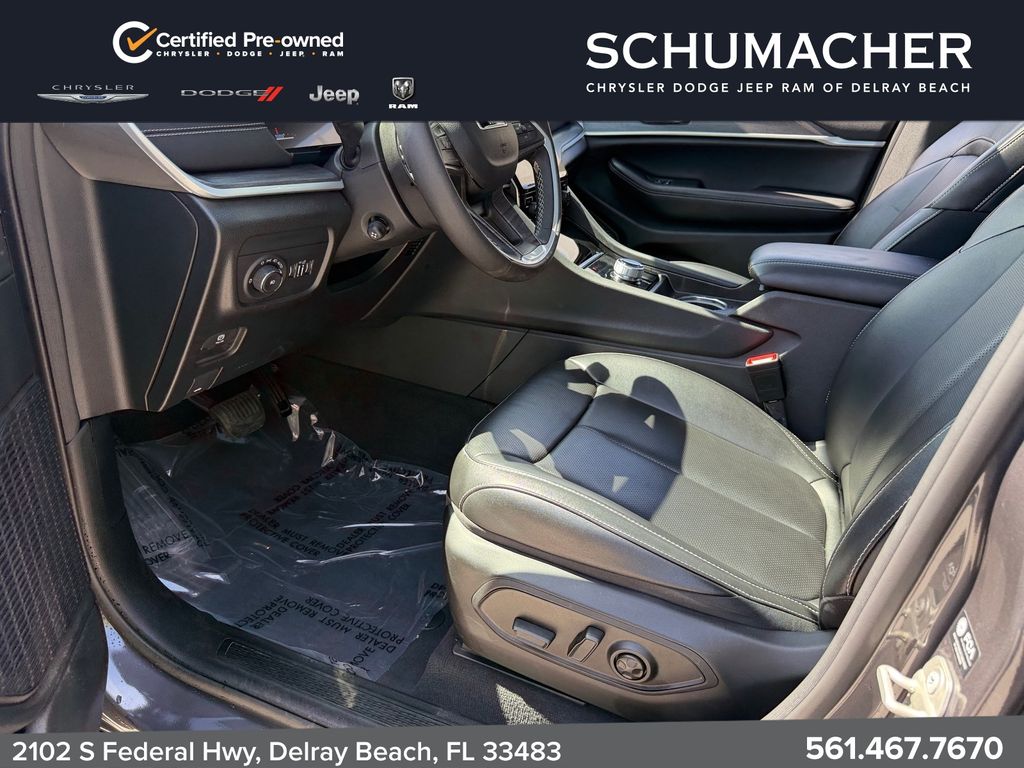 used 2024 Jeep Grand Cherokee car, priced at $34,888
