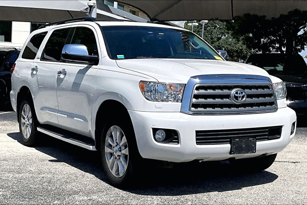 White 2016 Toyota Sequoia SUV / Crossover Four-Wheel Drive 6-Speed Automatic