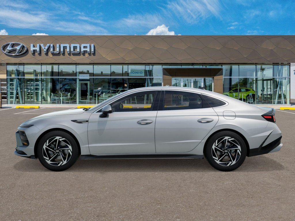 2025 Hyundai Sonata SEL 3