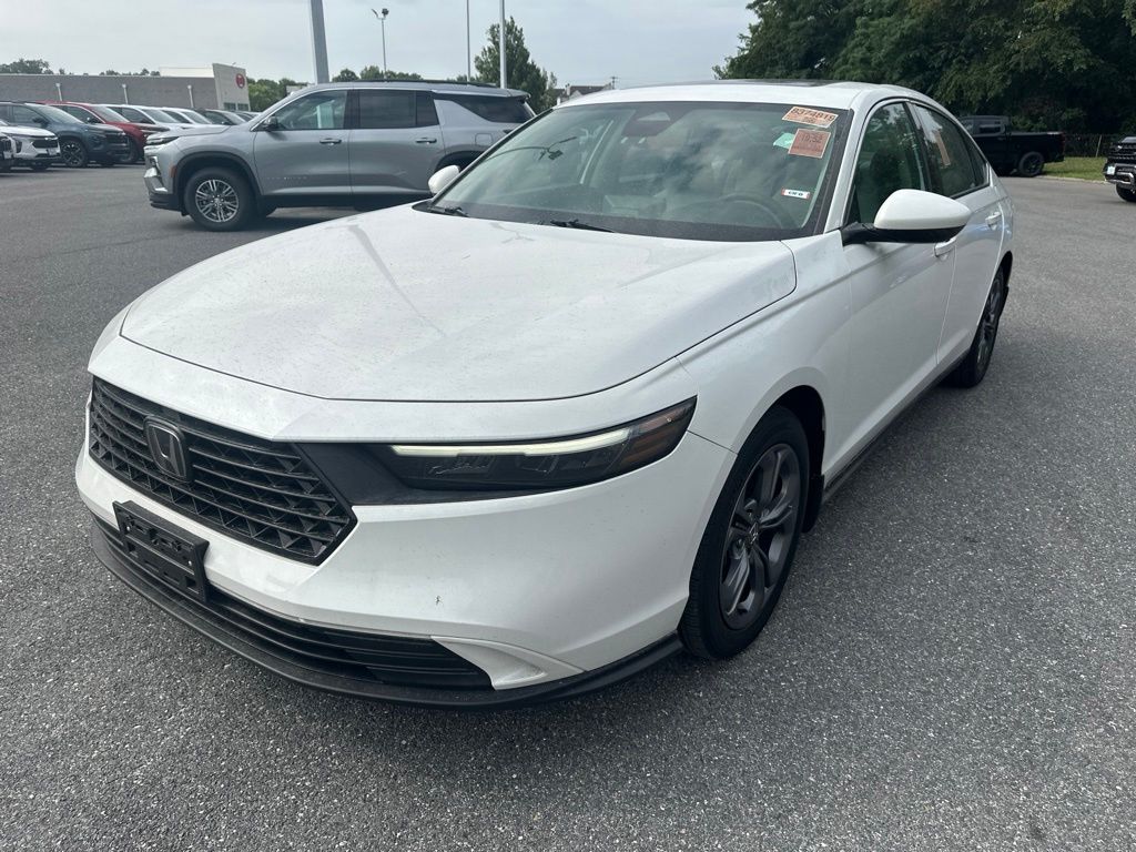 White 2023 Honda Accord Sedan Front-Wheel Drive Continuously Variable Transmission