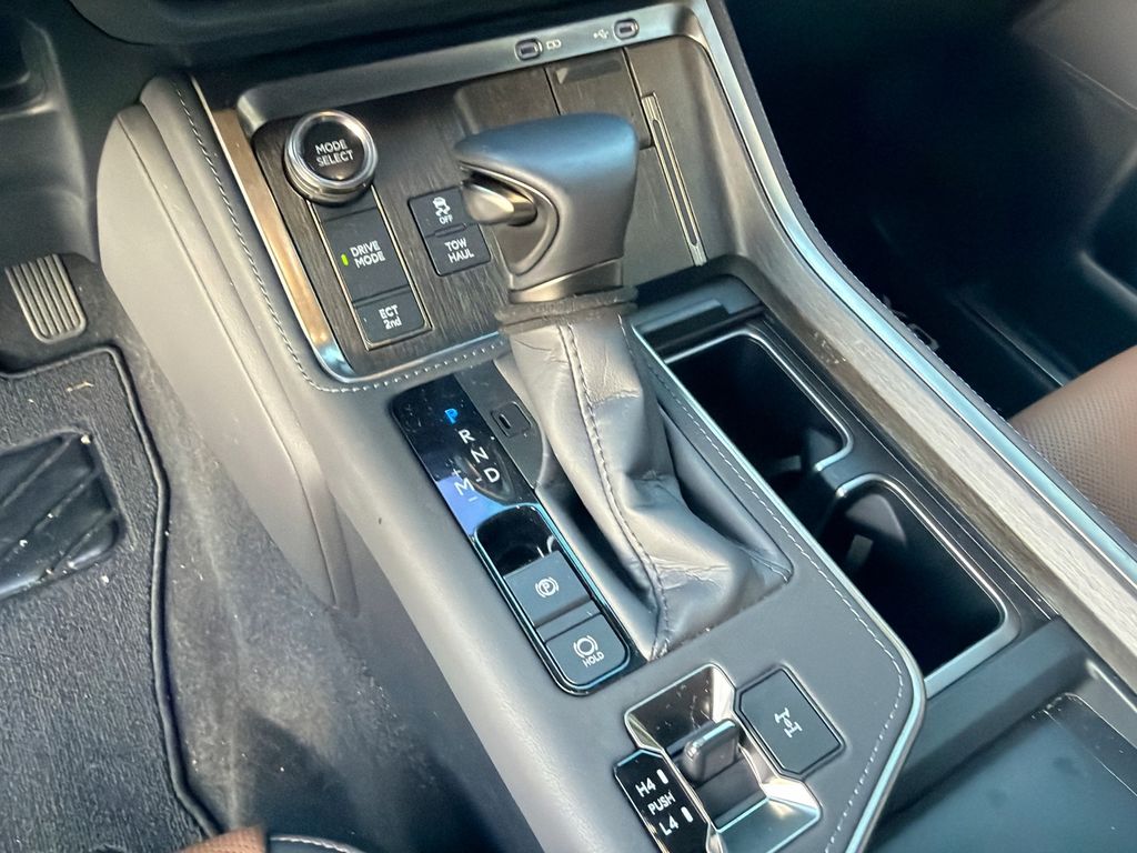 Thumbnail: 2026 Lexus GX - 20