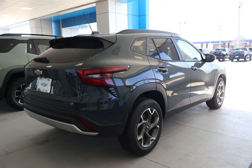 Thumbnail: 2026 Chevrolet Trax - 7