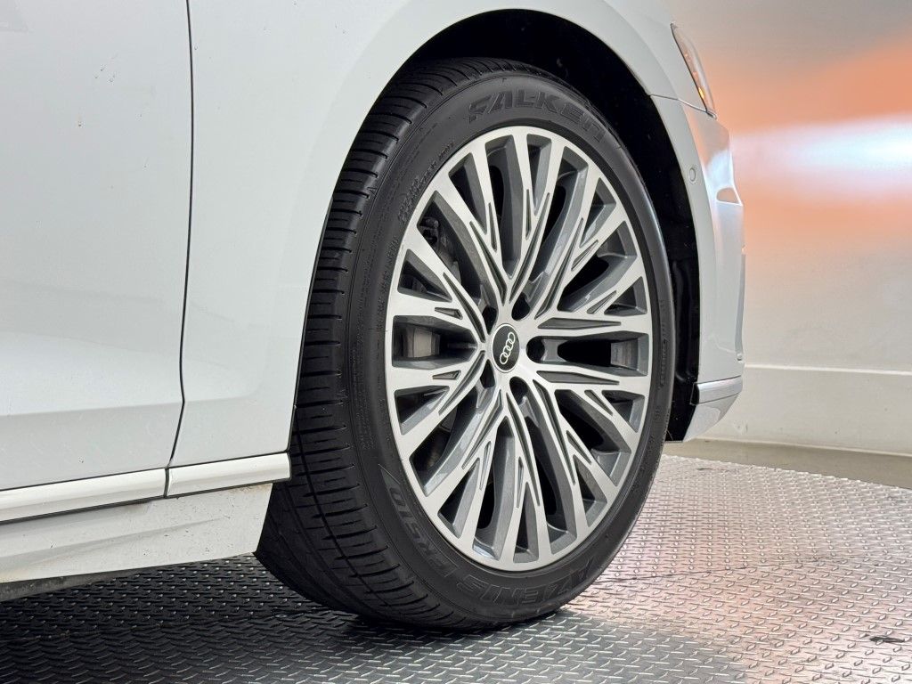 2021 Audi A8 L 15