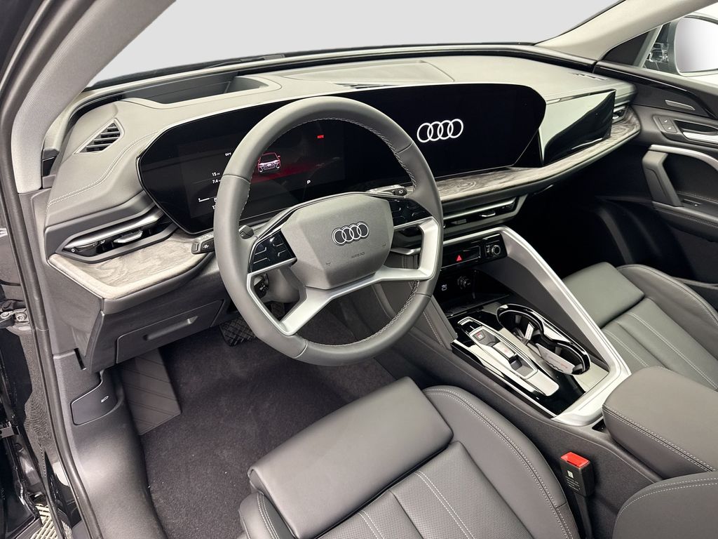 Thumbnail: 2025 Audi Q5 - 10