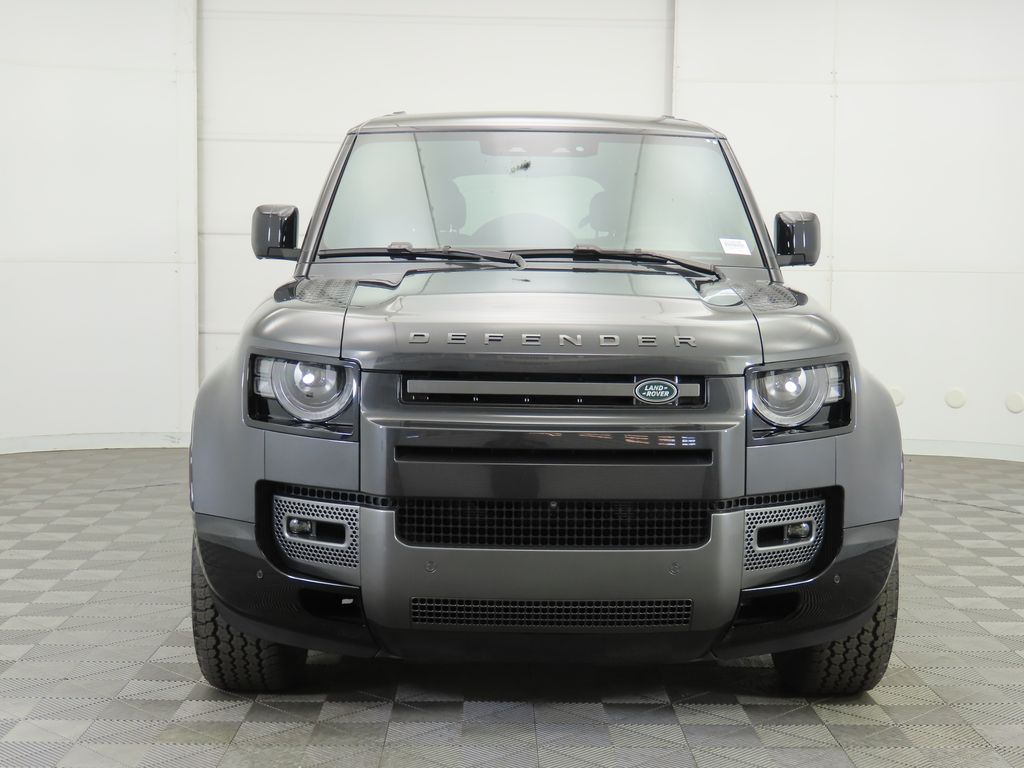 2025 Land Rover Defender 130 2