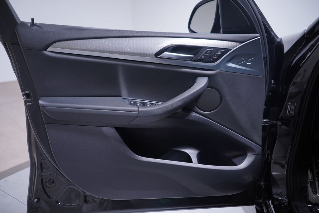 Thumbnail: 2019 BMW X3 - 16