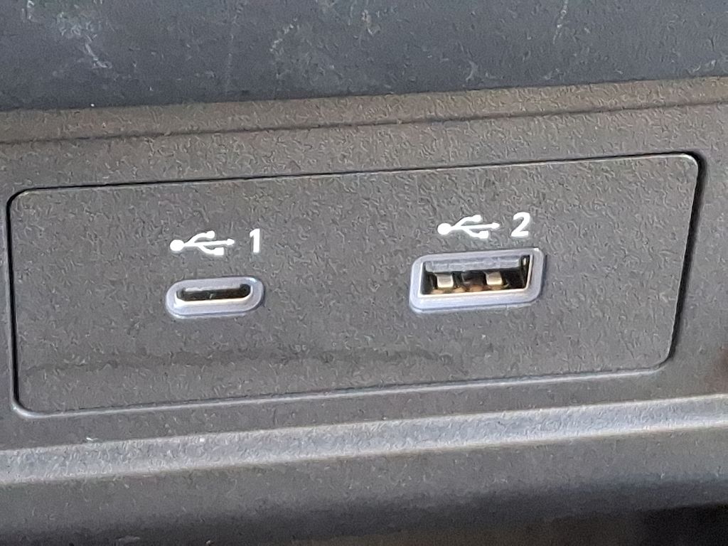 2022 Nissan Frontier SV 26