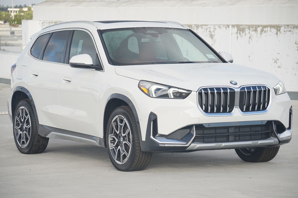 Thumbnail: 2026 BMW X1 - 3