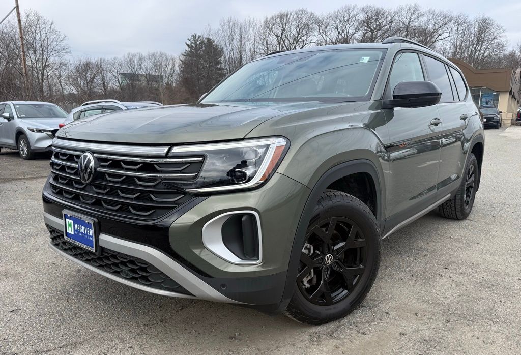2024 Volkswagen Atlas Peak Edition SE 4Motion AWD with Technology