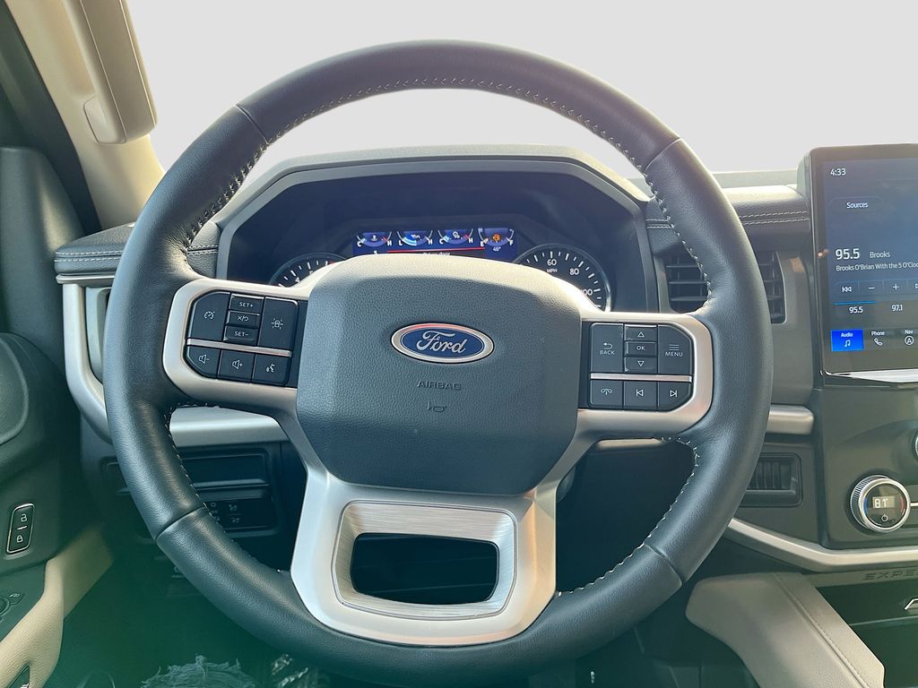 2024 Ford Expedition XLT - Photo 11