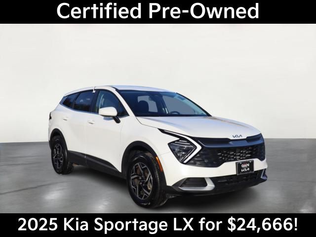 Snow White Pearl 2025 Kia Sportage LX AWD SUV / Crossover All-Wheel Drive 8-Speed Automatic