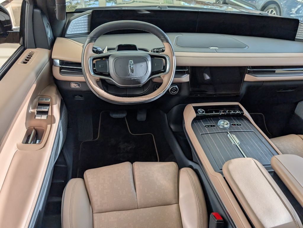 new 2026 Lincoln Navigator L car