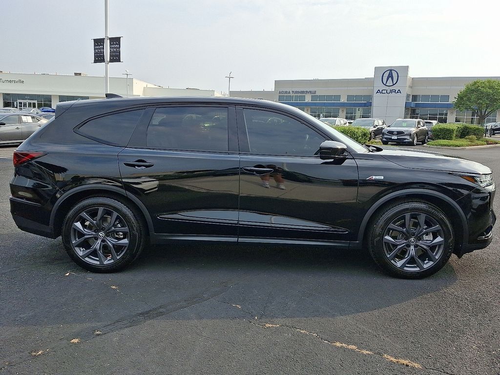 Thumbnail: 2023 Acura MDX - 7