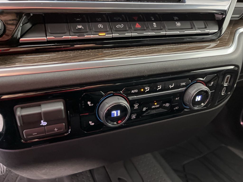 Thumbnail: 2026 Chevrolet Silverado 1500 - 31