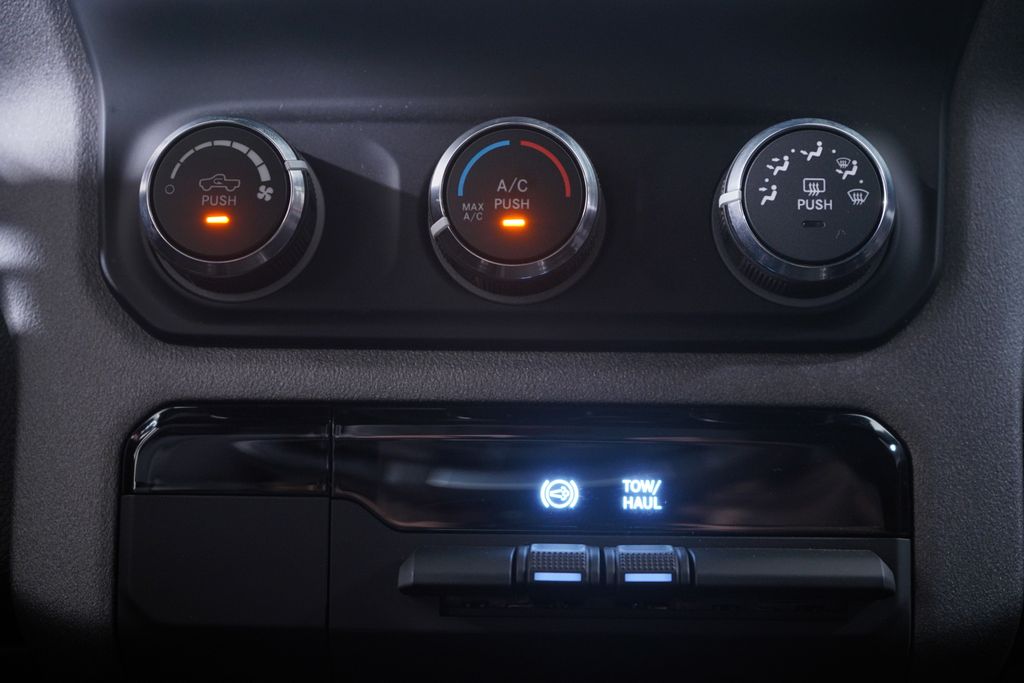 2024 RAM 2500 Tradesman 12