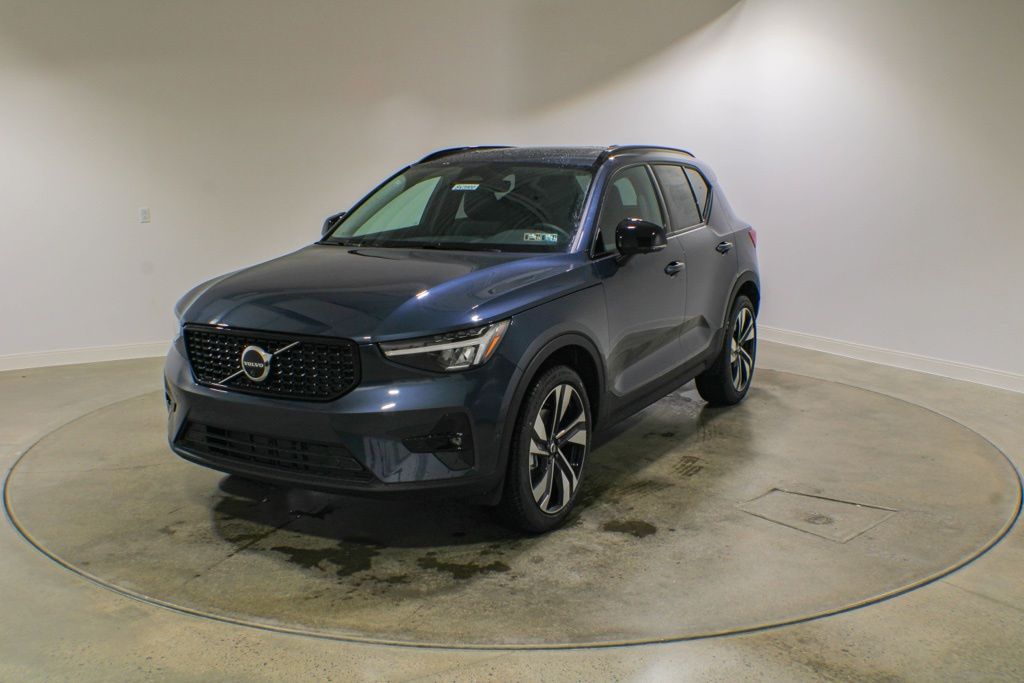 DENIM BLU MET 2026 Volvo XC40 SUV / Crossover All-Wheel Drive Automatic