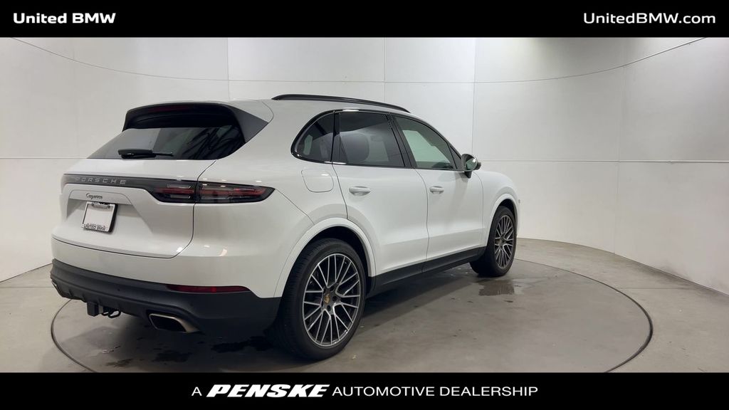 Thumbnail: 2023 Porsche Cayenne - 8