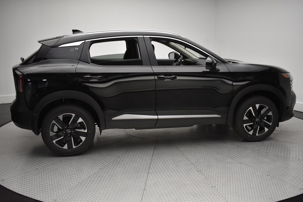 Thumbnail: 2026 Nissan Kicks - 4