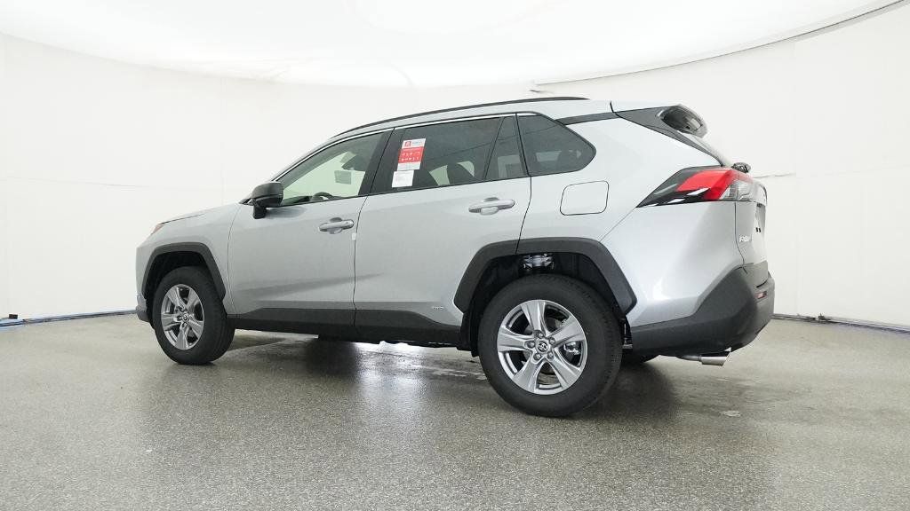 Thumbnail: 2025 Toyota RAV4 - 24