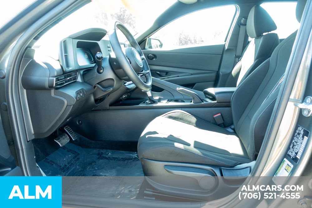 Certified Used 2025 Gray Hyundai SEL Sport image 17