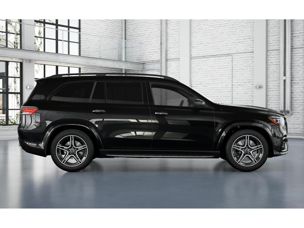 2025 Mercedes-Benz GLS 450 4MATIC 2