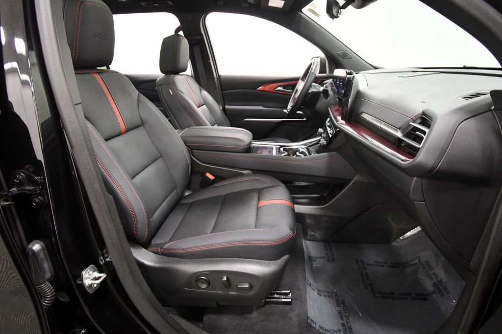Used 2024 Chevrolet Traverse SUV