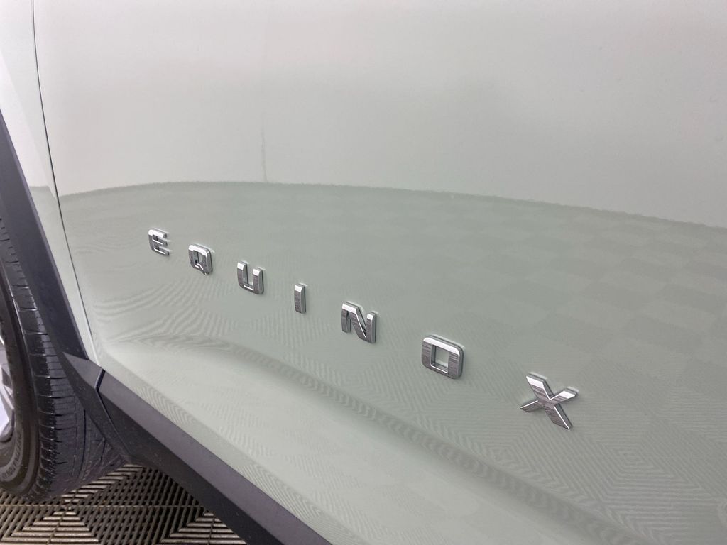 2026 Chevrolet Equinox LT photo