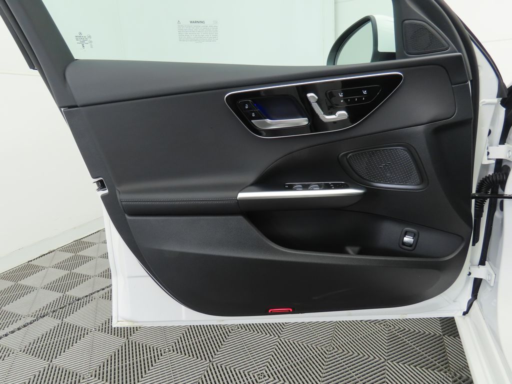 Thumbnail: 2025 Mercedes-Benz C-Class - 24