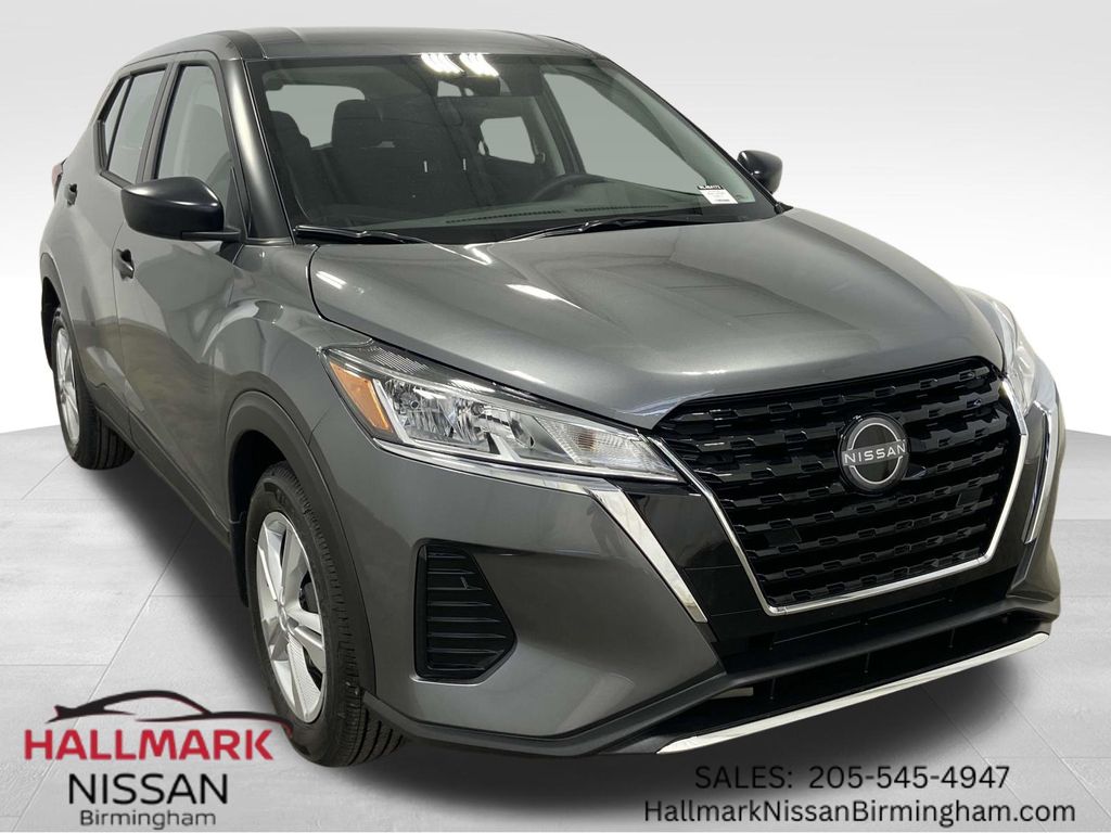 2025 Nissan Kicks Play S