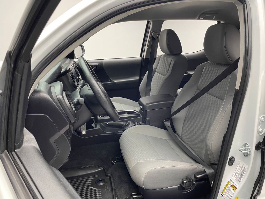 Thumbnail: 2021 Toyota Tacoma - 13