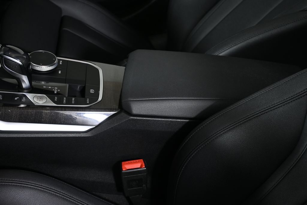 Thumbnail: 2019 BMW 3 Series - 26