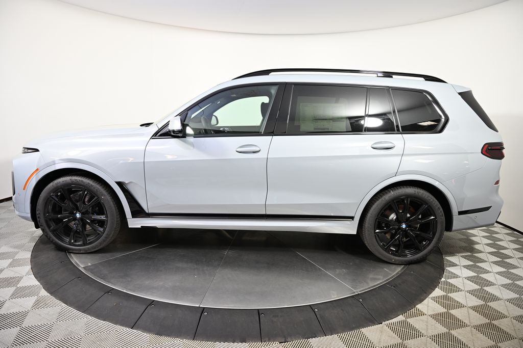 2025 BMW X7 xDrive40i 2